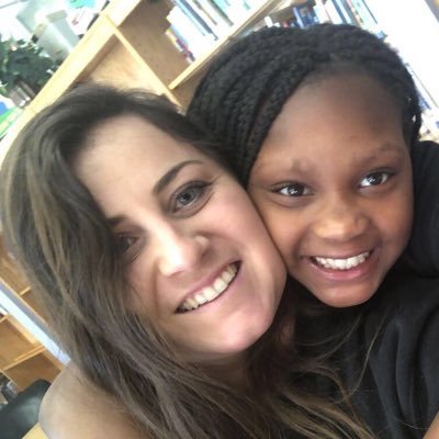 MsKellyESCS's profile picture. 