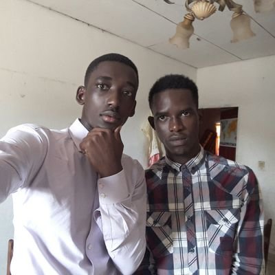 ElvisBryan4's profile picture. J'aime rire, je déteste la tristesse la colère, je suis fans du Real Madrid mais avant tout Chrétien!!!