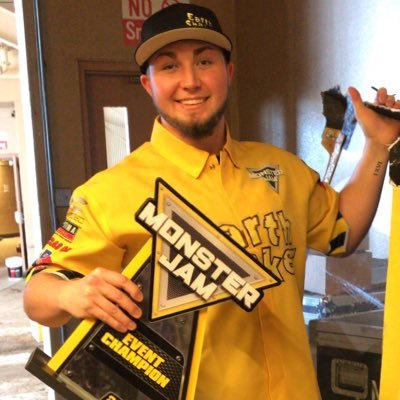 tristanengland_'s profile picture. • Driver of the EarthShaker @monsterjam  Truck🤙🏼💀 • 2017 World Finals Champ • 2x Triple Threat Series Champ 🏆 •