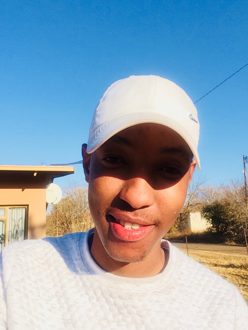 jiggyslender's profile picture. Music addict.
Fashion lover.
Thabangkgori94@gmail.com