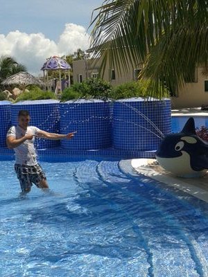 realrendar's profile picture. Lic. Ciencia de la Computación