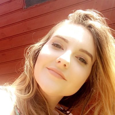 Lynsey_D17's profile picture. 