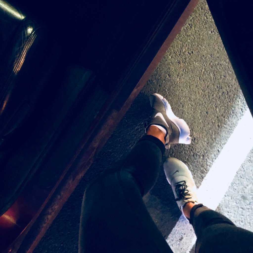 bombina_bom_'s profile picture. Звезда во лбу ещё не потухла. Феминистка®