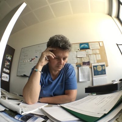 giova162's profile picture. 