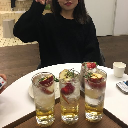 e6SPMlFawOaergR's profile picture. ☺️