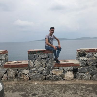 sergengibibisi's profile picture. yazacak bişey bulamadım.
