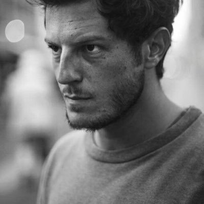 charles_templon's profile picture. contorsionniste-comédien, metteur en scène • scénographe • directeur de théâtre