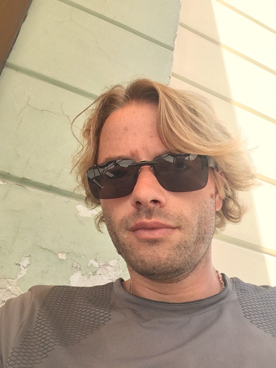 Global intellectual and reThinker
#Internet
#AIadviser
#Digitalization
#Agriculture&Horticulture
#International Relationships
#History&Filosofia
#Actor&DJ