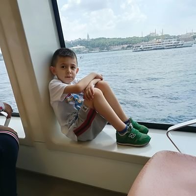 eniscakmak's profile picture. 