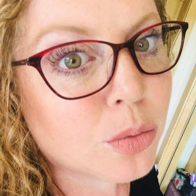 Spanish teacher 💃 , Librarian/Media Specialist 📚 , 6th grade Reading 📖 , Golf Coach 🏌️‍♀️ , AcesExchanges Community Coordinator 🌎 , FOODIE 💜     bookie📚