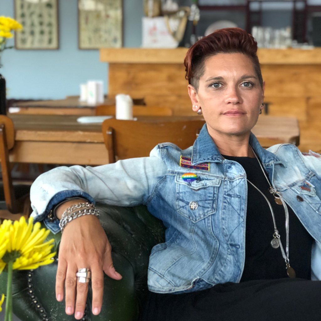 Co-Learner - Tech coach, loves empowering students with the tools of technology! Loves to learn and explore new ideas. Mum, Wife, Daughter, Sister.