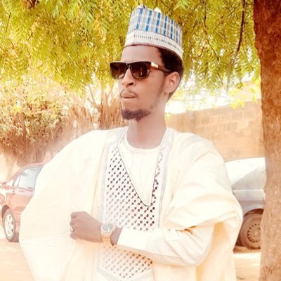 Aristocrat.Poet.Orator.Historian.Humanist.Bibliophile.YouthAdvocate.IG: Maina_write