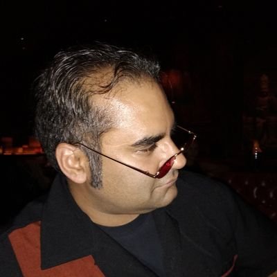 Digital Marketing Director, Short-Film Writer/Director, Multimedia/Pop Culture Geek.