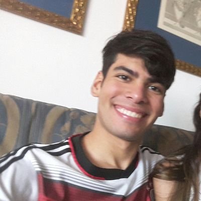 Lixuniverse's profile picture. Lisandro Linares 040108