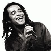 takoutter's profile picture. ナンシー関と同じ誕生日。 ジャンポールゴルチエと同郷。 今はバクシーシ山下の実家の近く。