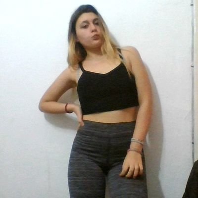 Modelo.💕
Pisciana.
Gimnasta.💪
Argentina 🇦🇷
estudiante de canto
845