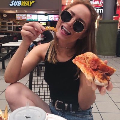 INSTAGRAM: @christinabraccia SNAPCHAT: ChristinaBracci