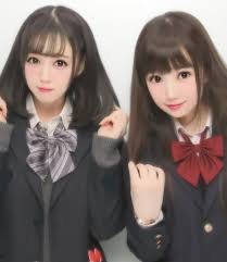 zoMe7bzeQmP456F's profile picture. 高１/16才/彼氏なし⤵️お笑い大好き♡