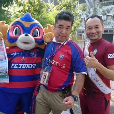 野球は、巨人ファンでサッカーは、FC東京サポーター。
たまに秋葉原のメイドカフェぴなふぉあや立ち飲み居酒屋ドラム缶にも出没してます。他チームファンの方も歓迎します。