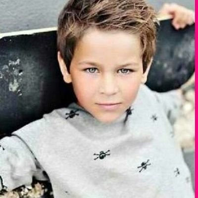 princeOceanX's profile picture. I'm Prince Ocean don't have mommy or daddy like playing in the 🐠sea🐠 I'm 6 year old I'm going find the right parents Taken by @PrincessTianaNx