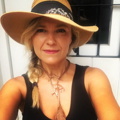 silmorata's profile picture. Periodista sevillana. Ahora del Caja87