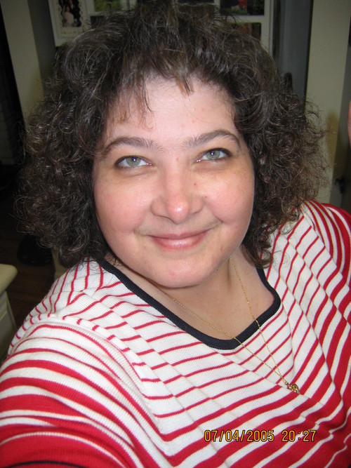 Historian, Professor, wife, cook, avid reader, tech/security nerd, and obsessed with genealogy. I enjoy family, friends, good times, and a glass of wine.