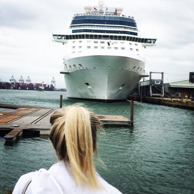 ⚓️ Cruiseaholic 📸 Sharing my photos 🇬🇧 Cruise Around The World! ⌨️ https://t.co/wiqiGSH21a