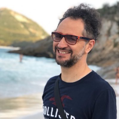 Fundador en SUPER, Estrategia Creatividad y Media.