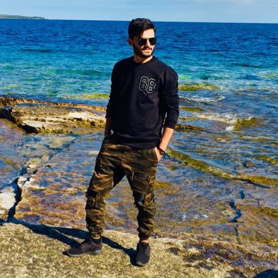 TheKaranSamyani's profile picture. Free Spirit, Proud Human 🔟🔟