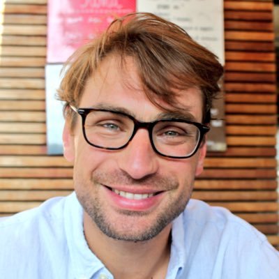 AlbanPraquin's profile picture. "On dirait que la planète s'est refroidie pendant qu'on dormait, qu'on s'est levé au coeur d'une nuit d'au-delà des âges" Julien Gracq