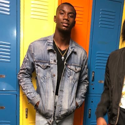 _iamnileatwater's profile picture. Va📍HoopDreams🔮" going to the 7th floor dropping you of at the 5th " #securethebag🎒