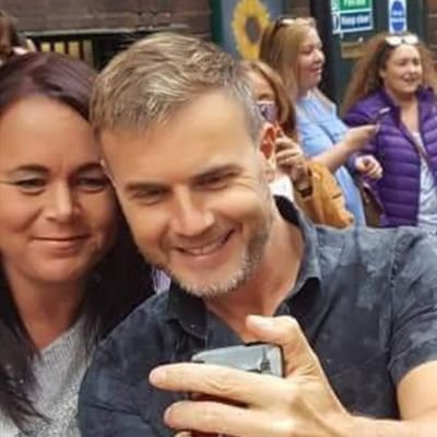 Massive Take That fan over 25 years ❤.Gary my favourite in a big way .. finally met him 16/11/2015 and 30/01/2016 Met Dan Hadfield first time 27/1/17 fab x💙