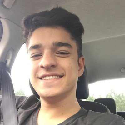 Insta: @lucasgomeess__