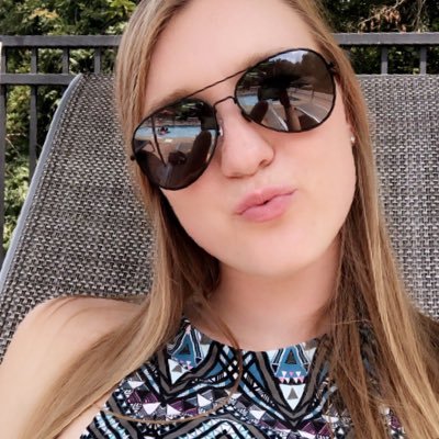 LexiLoo00's profile picture. Unexpected is always best