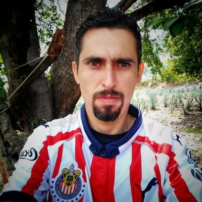 soy emprendedor, apacionado en lo que hago, introvertido, alegre y no me gustan las injusticias