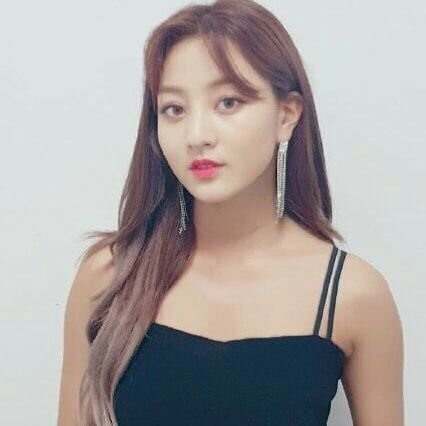 Fanbase account dedicated to TWICE Jihyo. We will provide you with the latest updates of our Leader, Park Jihyo.