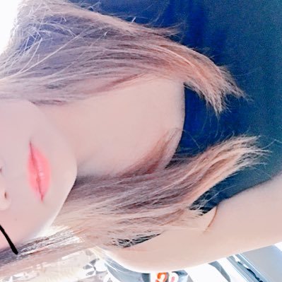 s_____krb's profile picture. 20代シングルマザー  ネガティヴと性癖を吐け出すアカウント