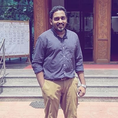 JonathanLouis24's profile picture. 