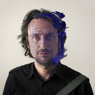 φιλόσοφος et pisatelj, pianista und professor, オタクとビデオゲーム愛好家, geist-arbeiter in الجامعة