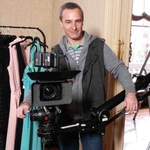 avr_vazquez's profile picture. Dirección y producción cinematográfica, director de fotografía y editor. En publicidad y comunicación Productor Creativo Visual y Community Manager.