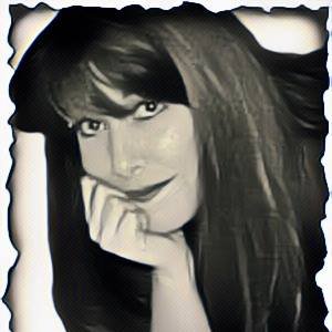 Freelance writer, Survivor of Domestic Violence, advocating for the empowerment of women.