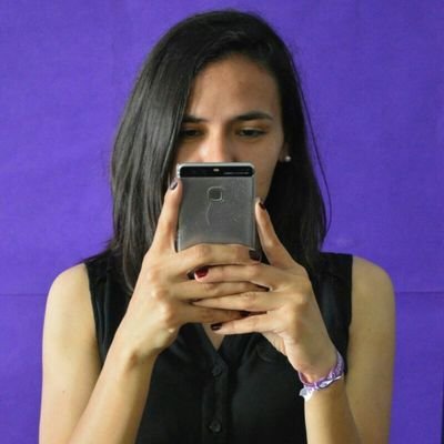 vera_lau's profile picture. Ríete de esta vida de porcelana.