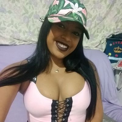 Ericavmorena20's profile picture. Carrego uma fé que me mantém de pé!  Viva la vida... Yan & Alice ❤