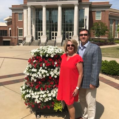 Christian📓, wife💎 mom💙💙💓💓 Alabama fan🅰️ Sparkman Senator educator📙 small business owner🌺