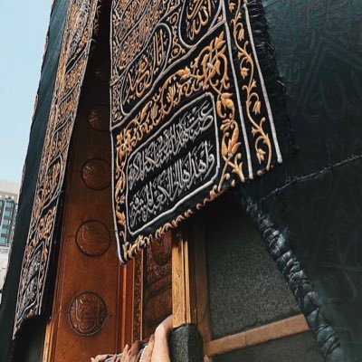 mhmdalhawwari's profile picture. Creative Designer شغوف بال #قيادة | #تسويق | عضو @twriq | نماذج أعمالي https://t.co/EYEFsOAPiB