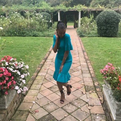 BossLady_NN's profile picture. 👩🏽‍💼Corporate Analyst 👩🏾‍🦱 Hair enthusiasts 👑 Ebonee queen 📺 Netflix lover