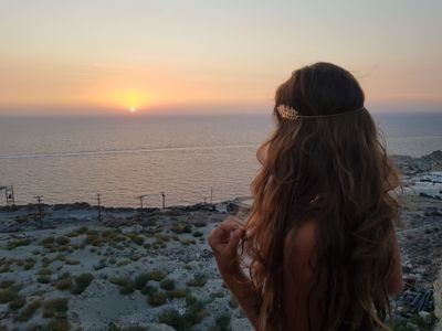 Michy14845003's profile picture. Michelle|💥|Arezzo
 "And I know that you now have everything,
but I have nothing if I do not have you"