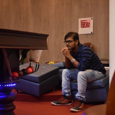 AshishA86858901's profile picture. I’m not smart. I just wear glasses😎