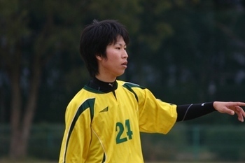 現役サッカー部です！一応キャプテンやってますヽ(´▽｀)/高校サッカー界を盛り上げてやる！と思ってます！今に見てろ…(笑)あんまツイッター詳しくないから誰か教えてけろ～！！