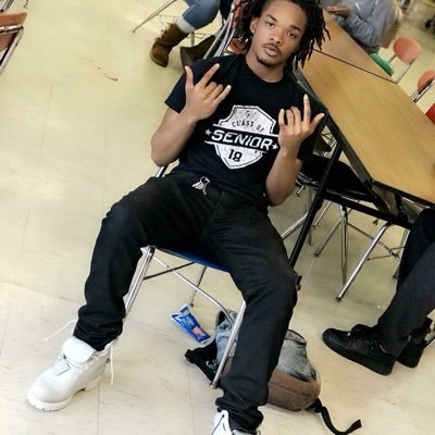 my girl said I kan have a friend so I need a friend 😁💯🧐. add me on da snap @jadenfm. Benton Harbor rapper 💯🦁🦍